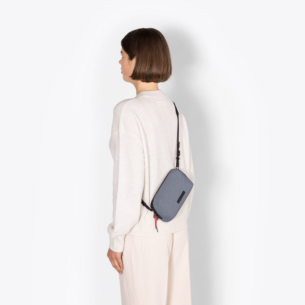Ando Crossbody Bag - Ocean Blue Reflective / Medium