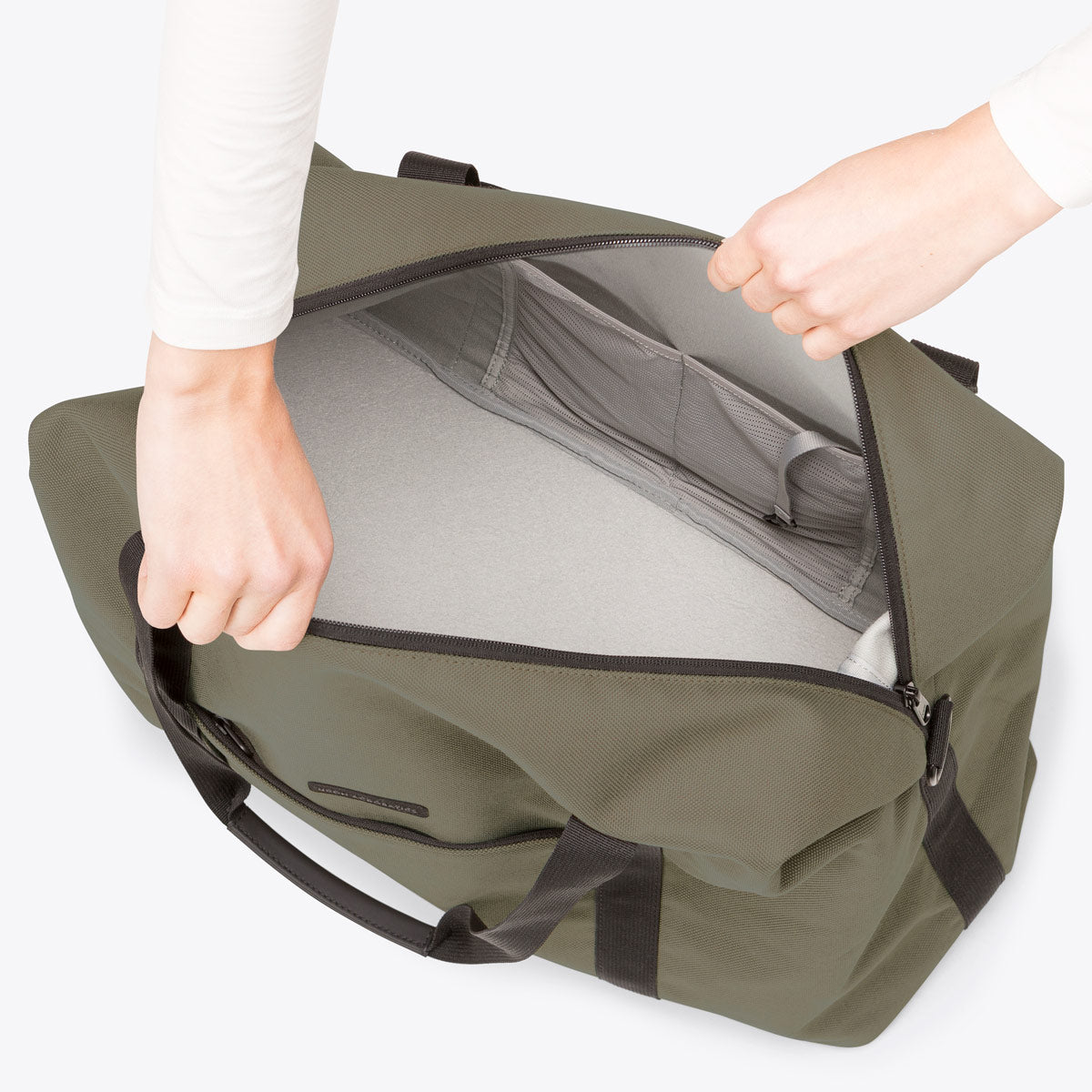 Nestor Weekender Bag - Olive