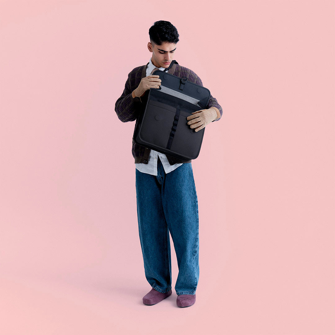 Katsu Messenger Bag - Black